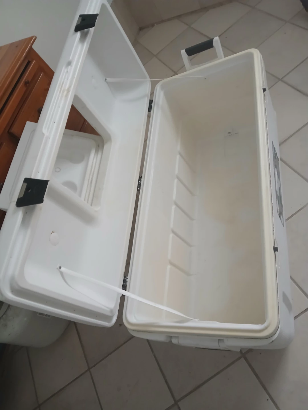 Large cooler