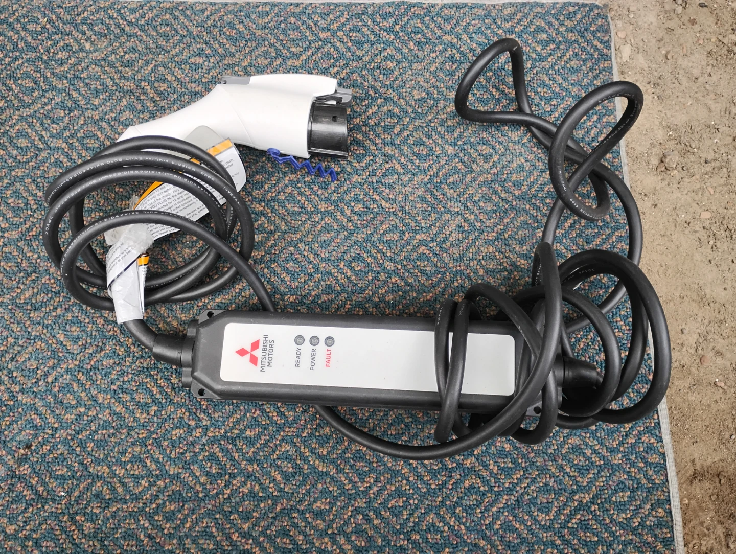 Mitsubishi Motors EV Charger Cable