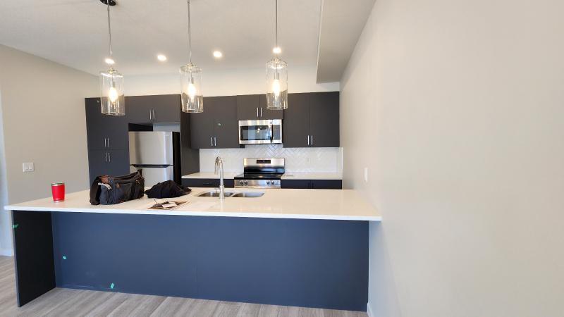 Airdrie Townhouse for Rent- 3 bed+2.5 bath - photo 3