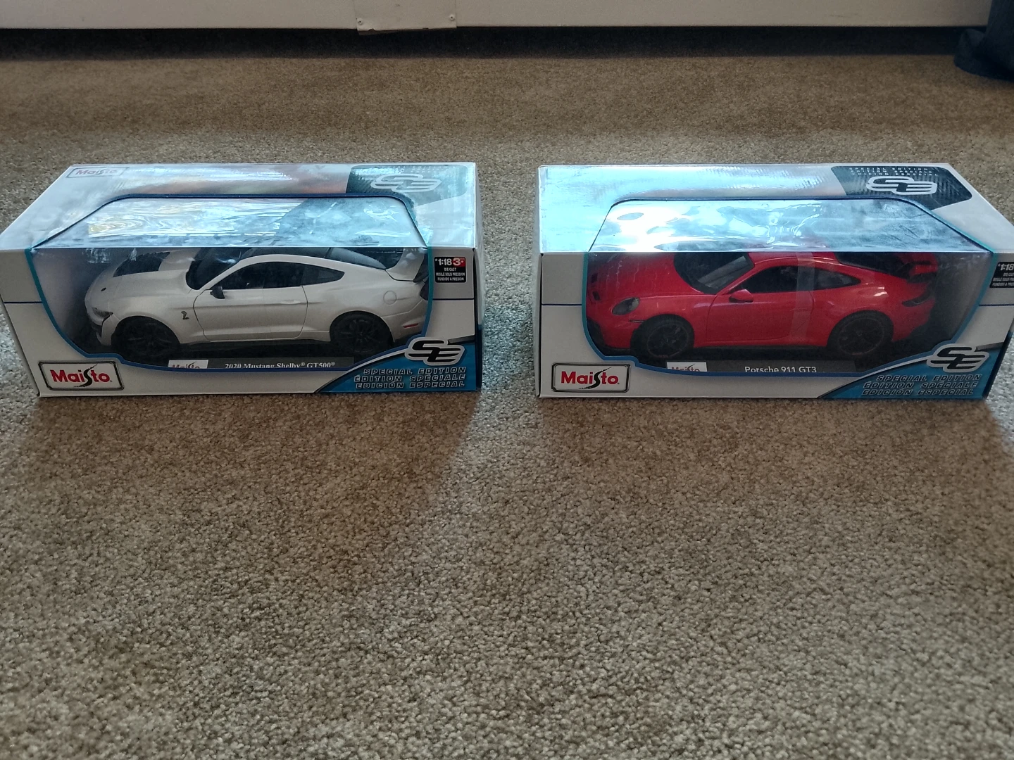 Special Edition Die-Cast Model Cars - photo 2