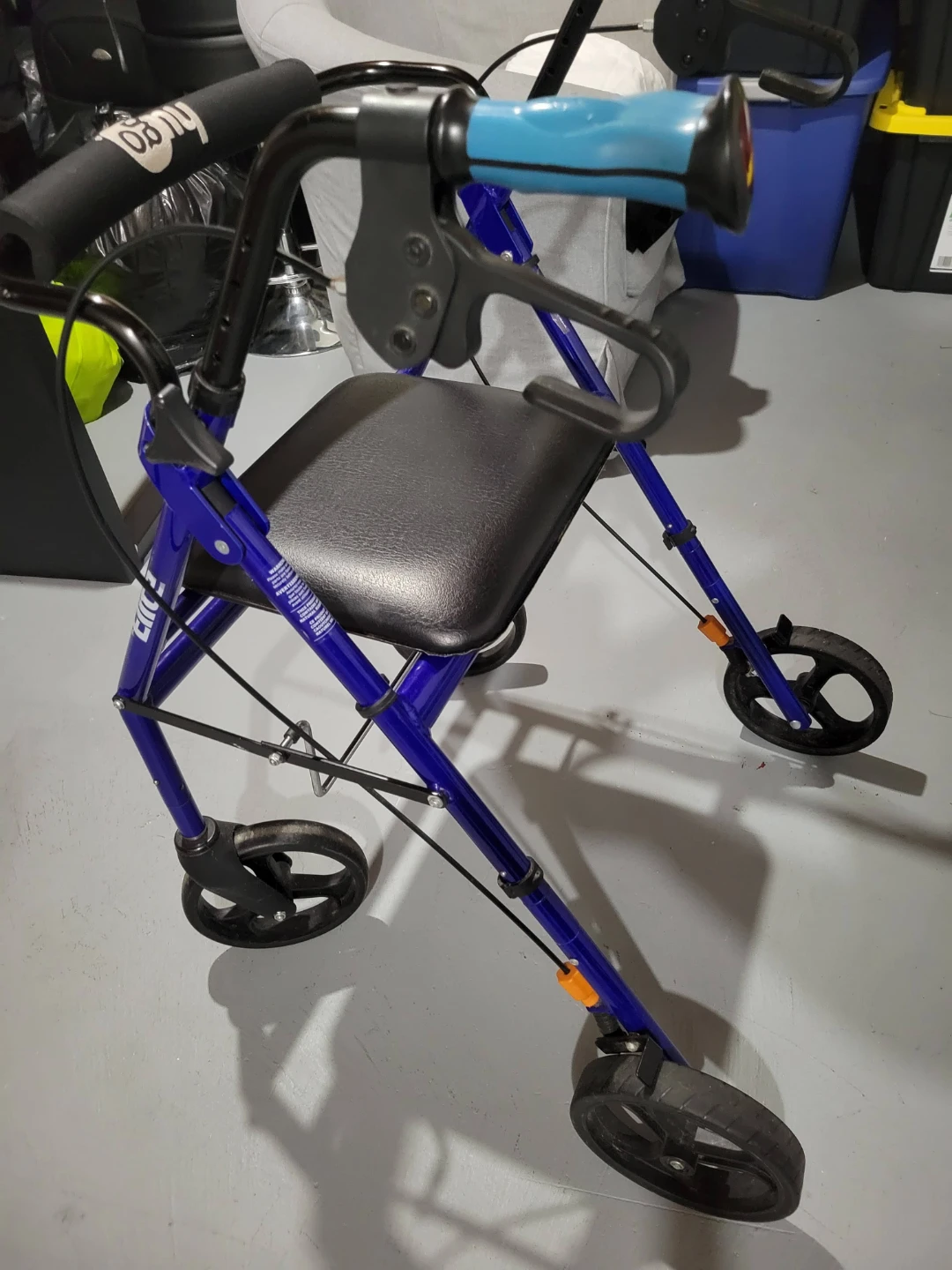Hugo Walker with Seat - photo 4