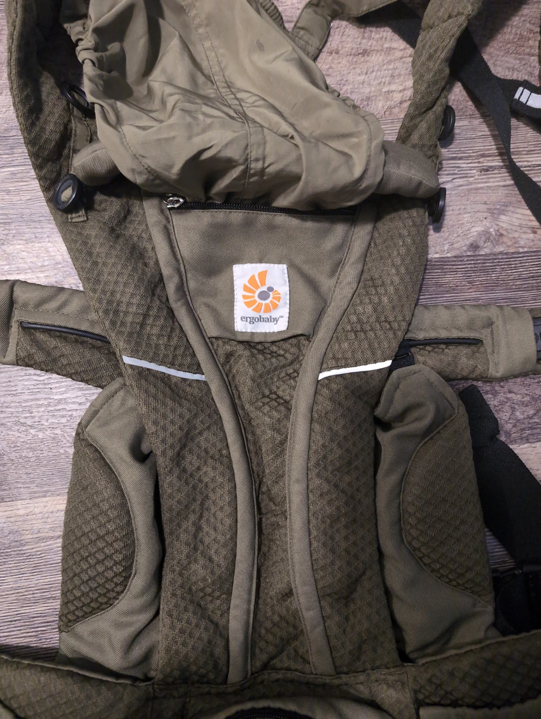 Ergobaby Baby Carrier - photo 2