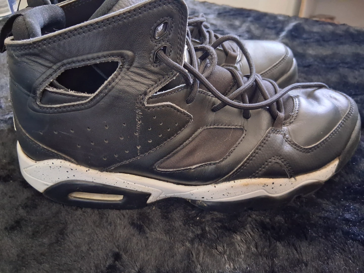 Jordan Sneakers - photo 2