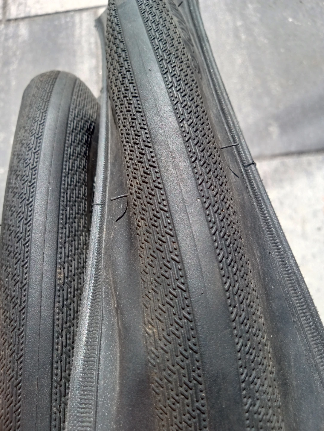 700x32C Bicycle Tire x2 tires