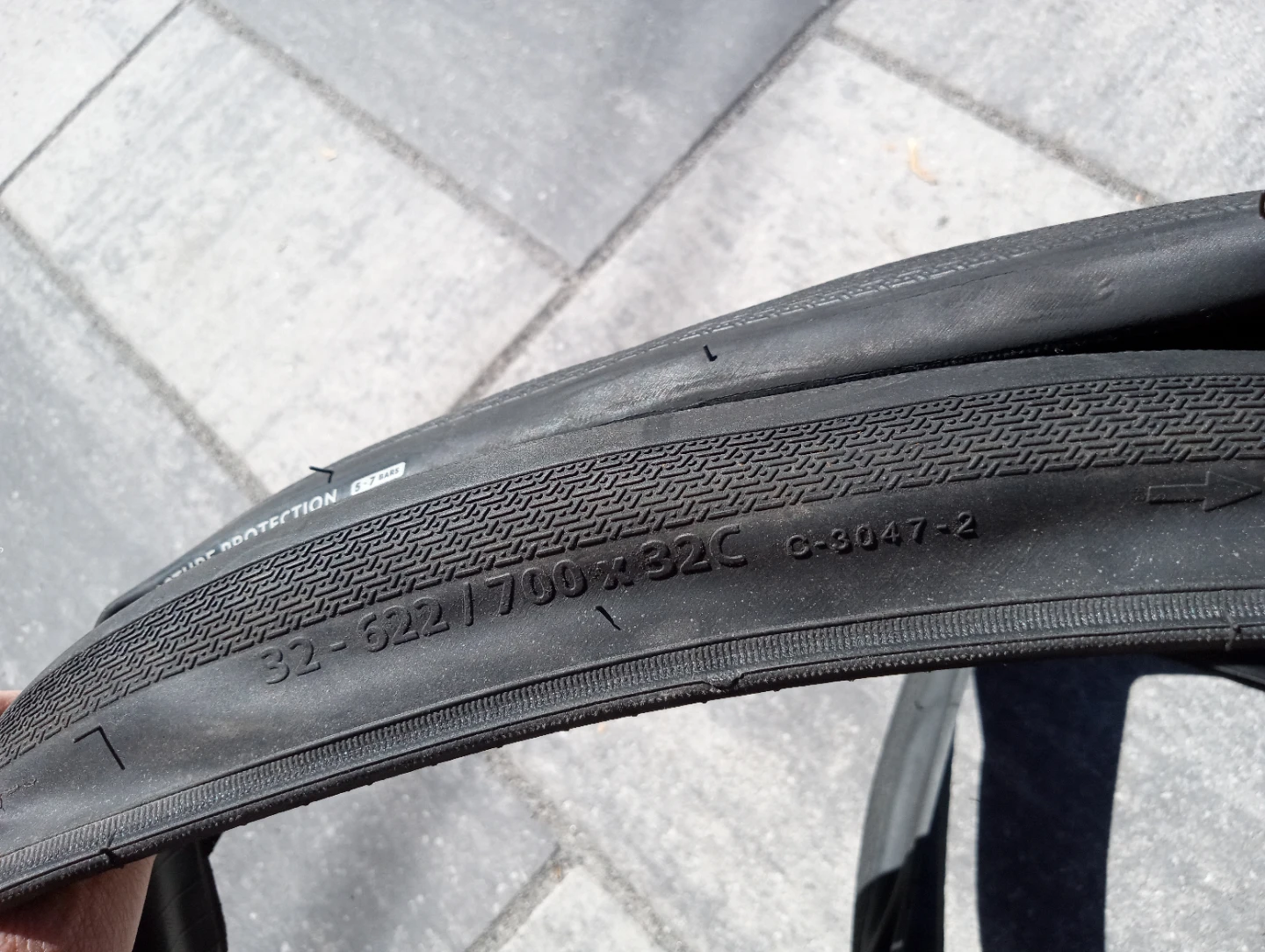 700x32C Bicycle Tire x2 tires - photo 2
