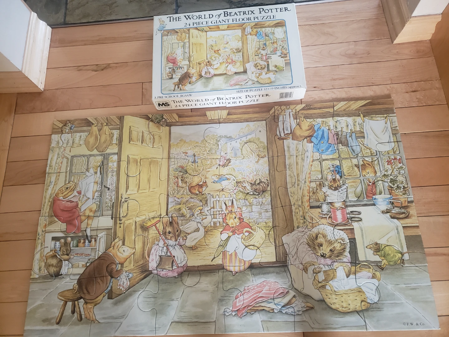 The World of Beatrix Potter 24-Piece Giant Floor Puzzle