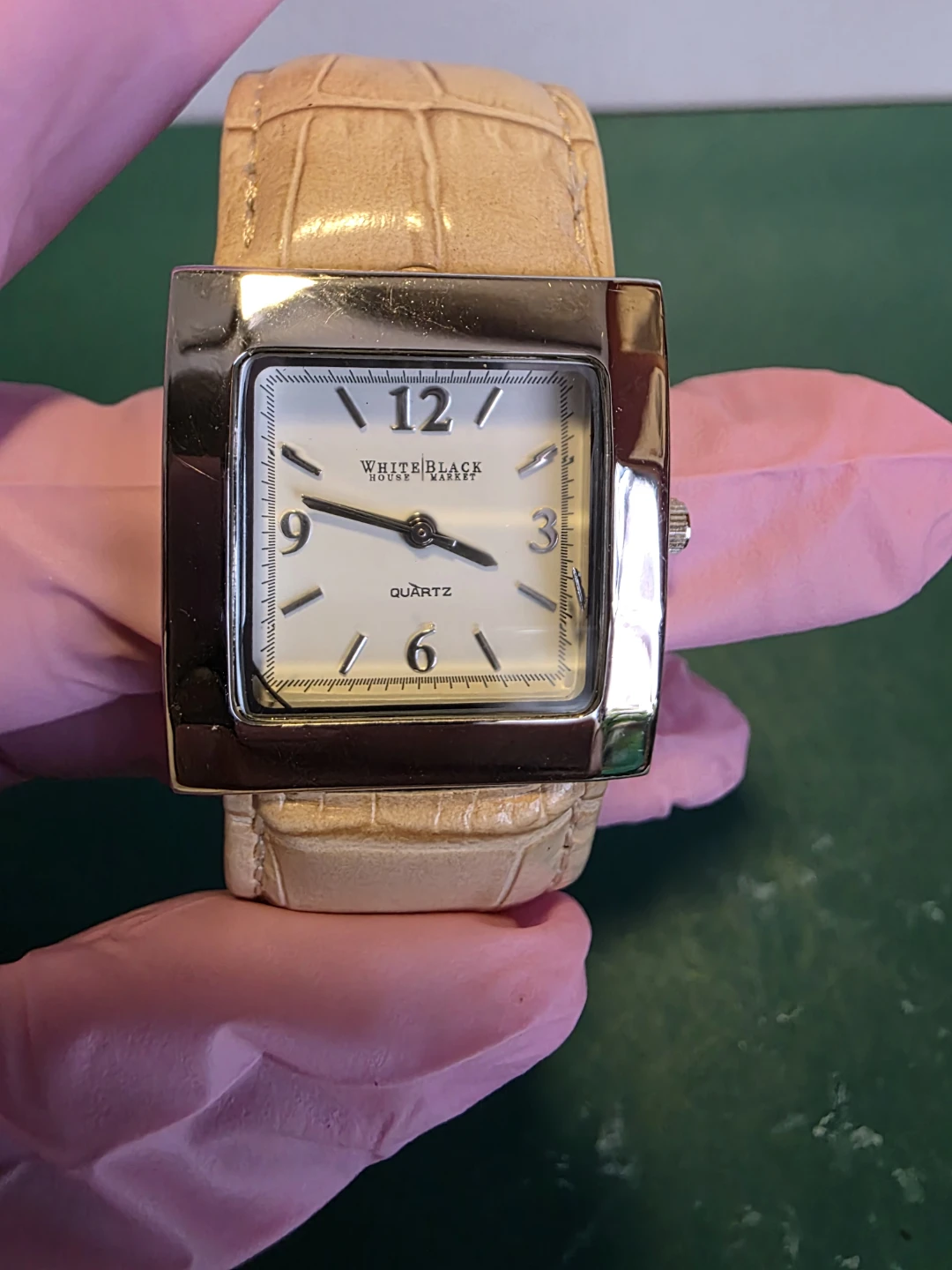 White House | Black Market Square Watch