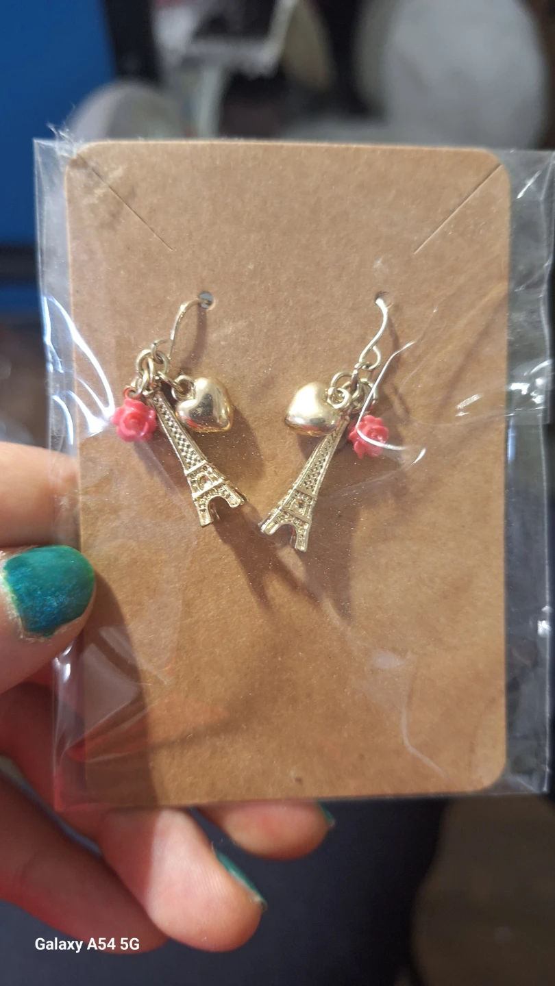Eiffel Tower Charm Earrings with Pink Roses