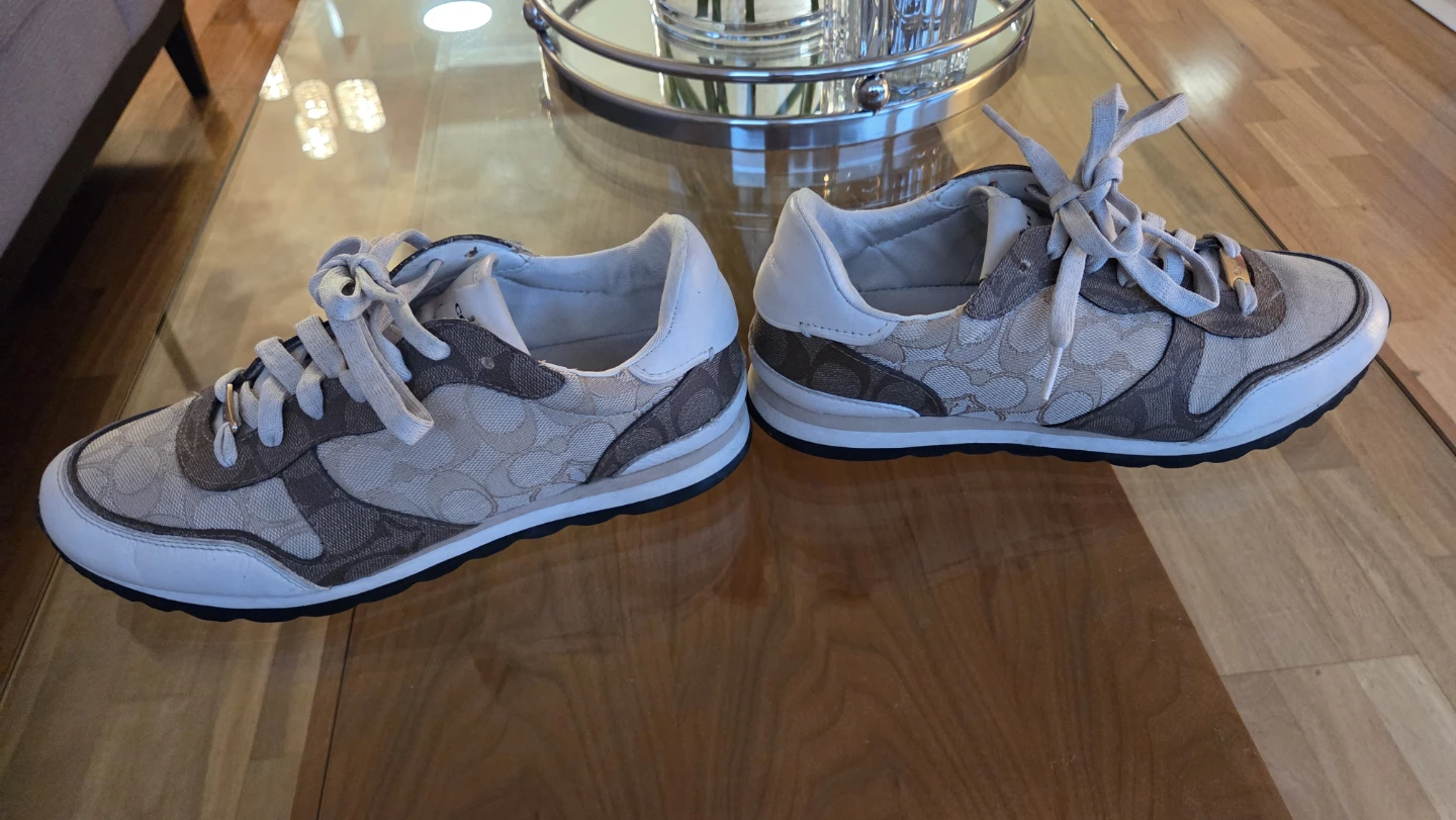 Coach Signature Canvas Sneakers 9.5 - photo 3