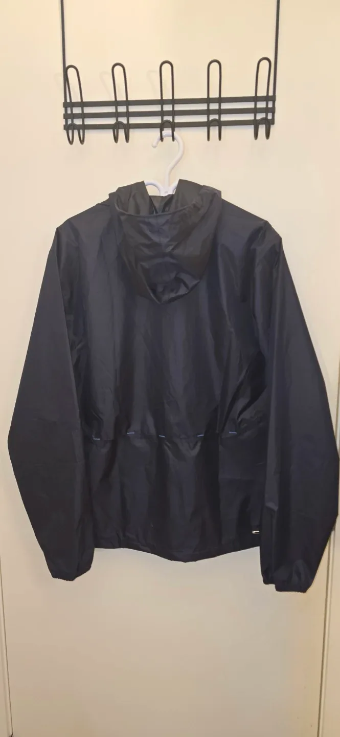 Quechua Lightweight Rain Jacket - photo 2