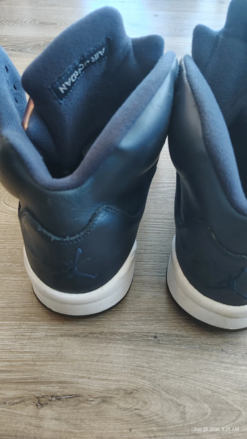 Air Jordan 5 Dark Blue & Copper Sneakers - photo 3