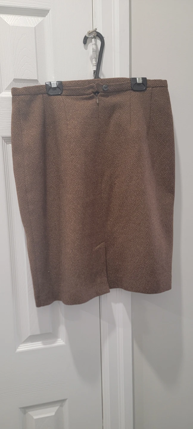 Hervé Bernard by Bernard Holtzman Wool Blend Pencil Skirt - photo 2