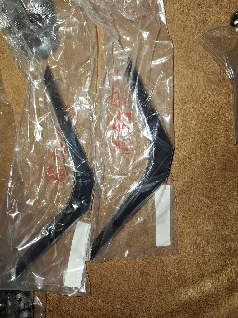 Extra pieces from a tv wall mount - photo 3