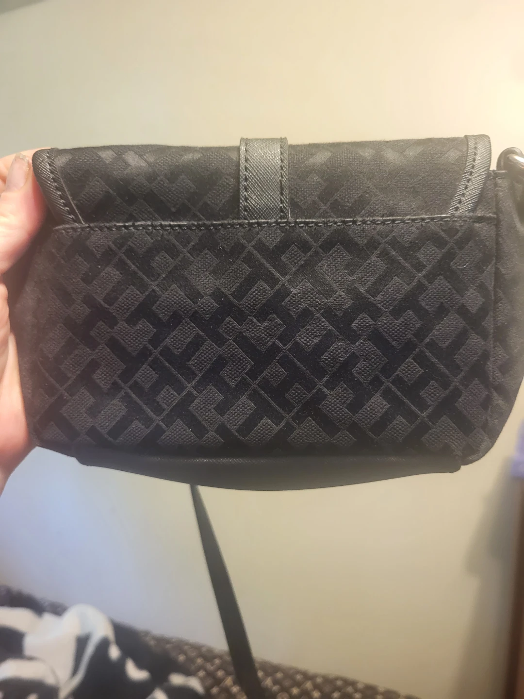 Tommy Hilfiger Black Monogram Shoulder Bag - photo 2