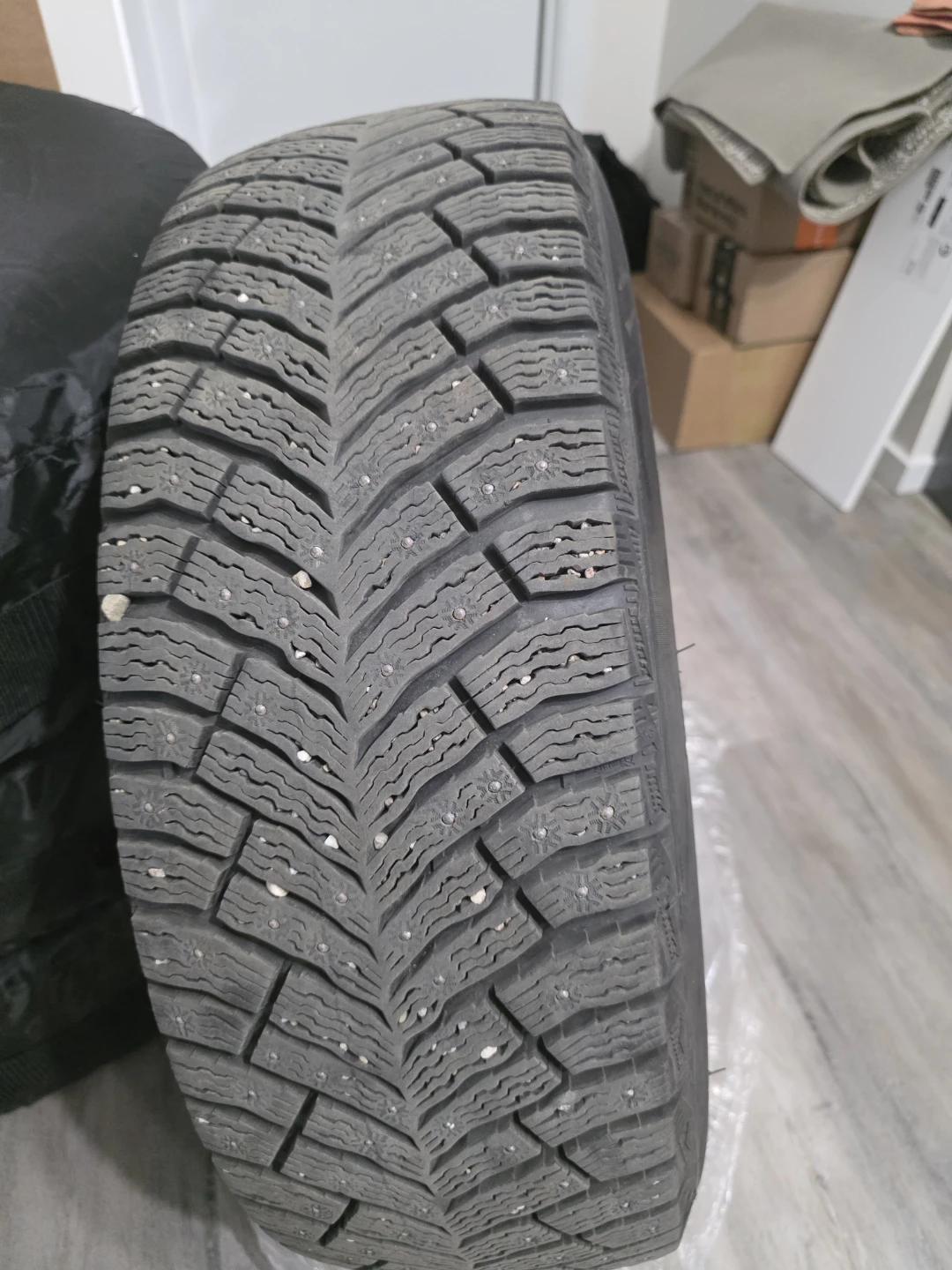 Michelin X-Ice North 4 Studded Winter Tires - 235/65R17