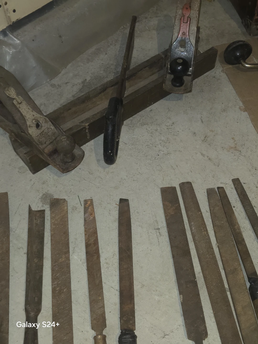 Assorted Vintage Woodworking Hand Tools - photo 3