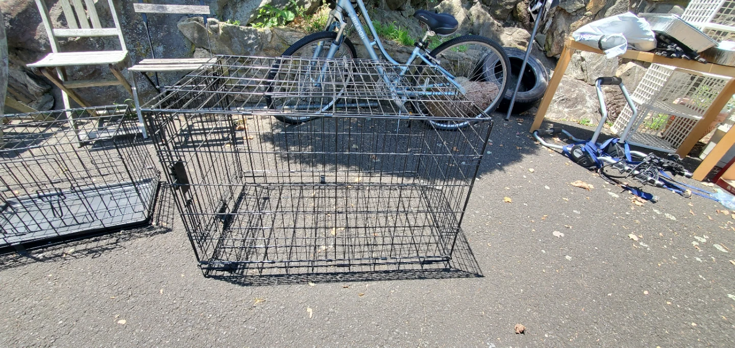 2 dog cages - photo 2
