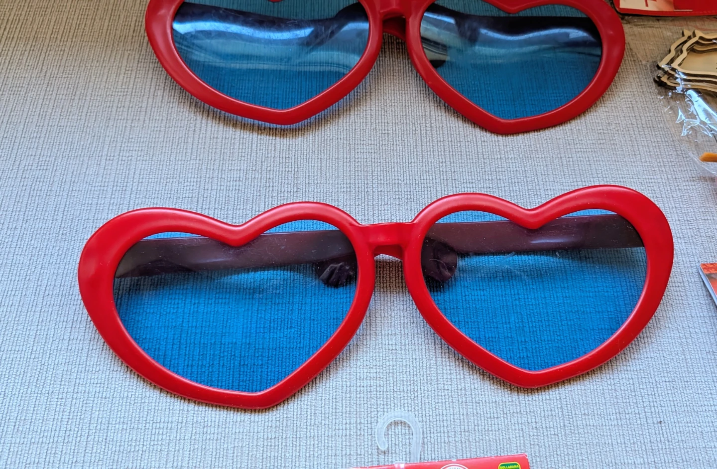 Canada Souvenir Bundle: World Cup or Canada Day - photo 3