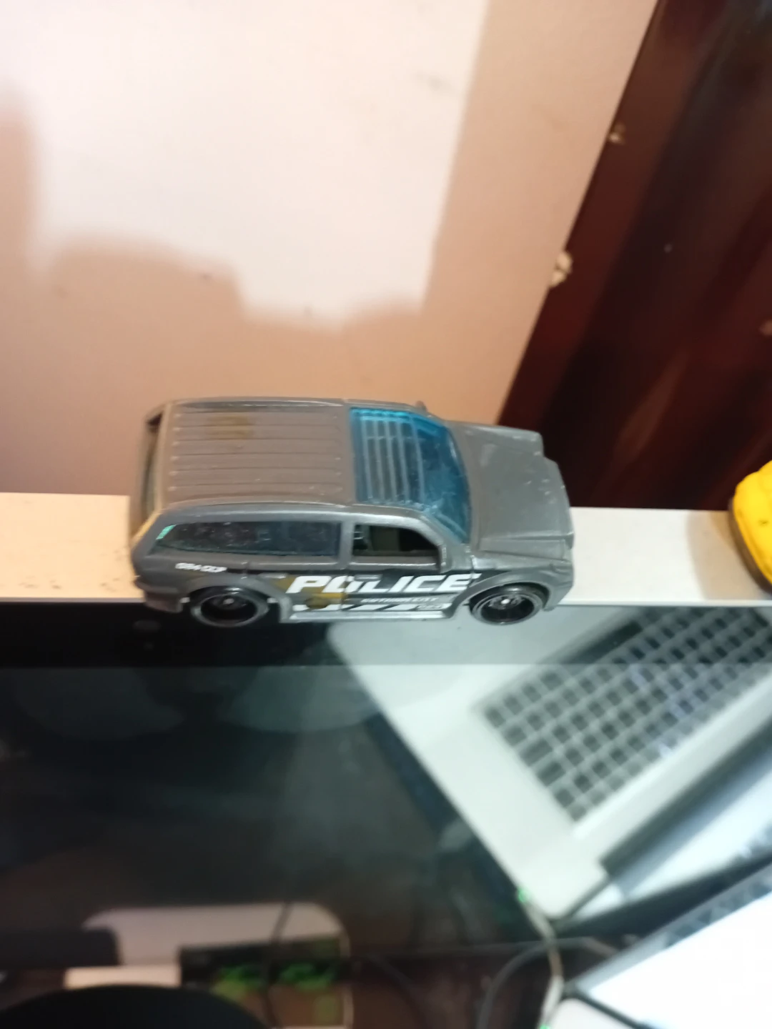 Hot Wheels Gotham City Police SUV Toy Car - photo 2