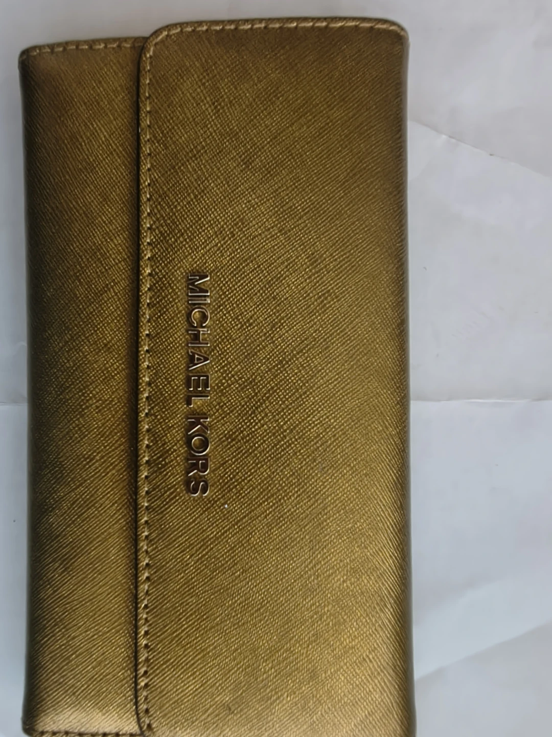 Authentic luxury Michael Kors Gold  Trifold Wallet NEW!!!! - photo 4