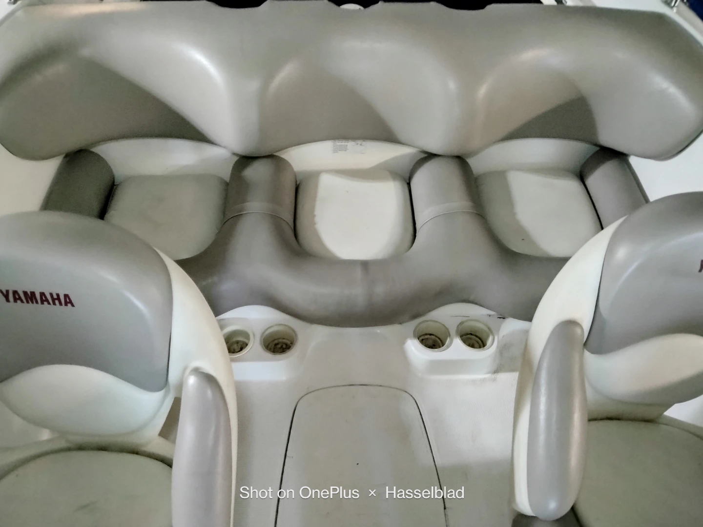 Yamaha LS 2000 jet Boat, Helm Seats and Console - photo 4