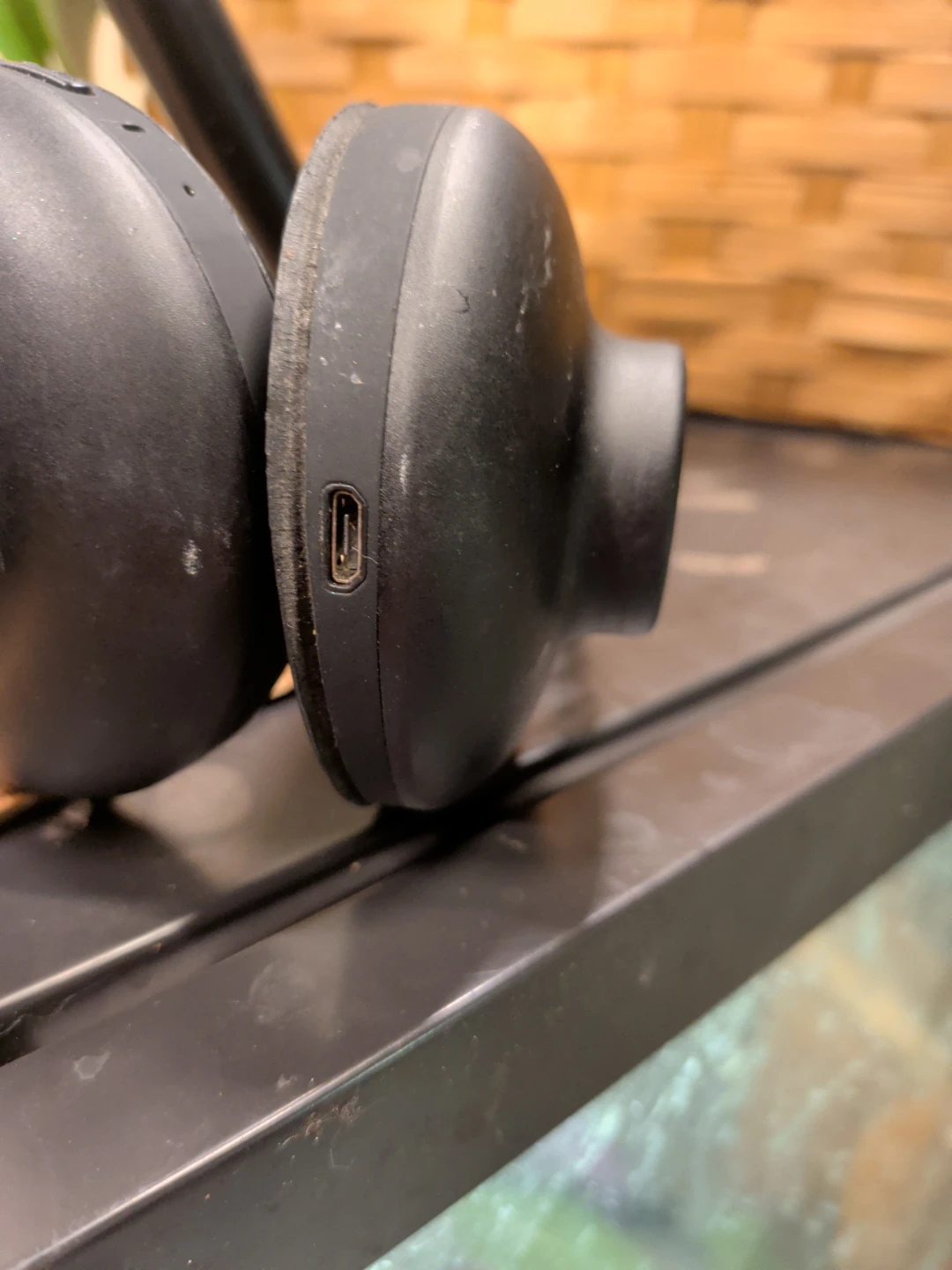 House of Marley black and wood trim - photo 3