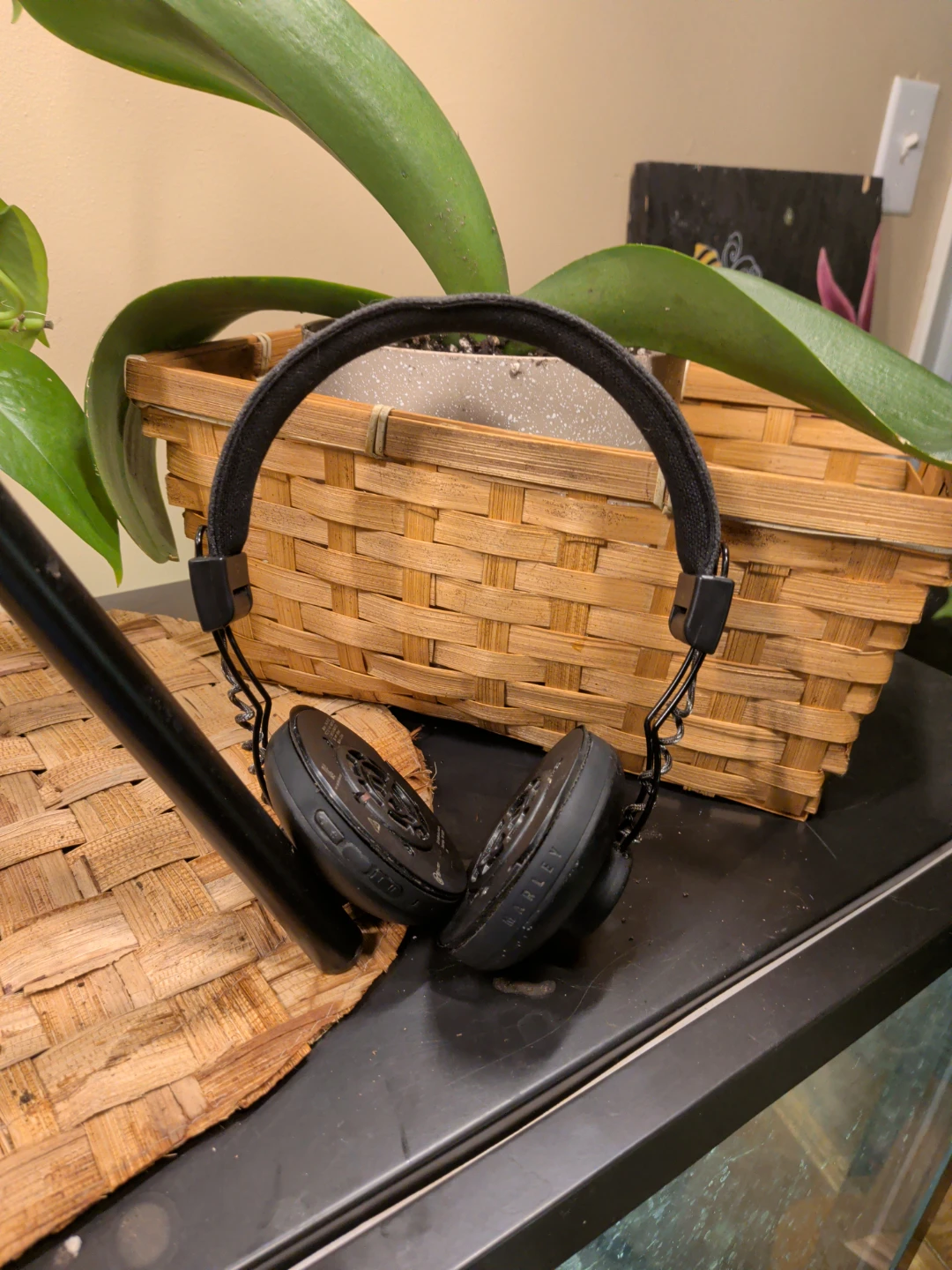 House of Marley black and wood trim - photo 5