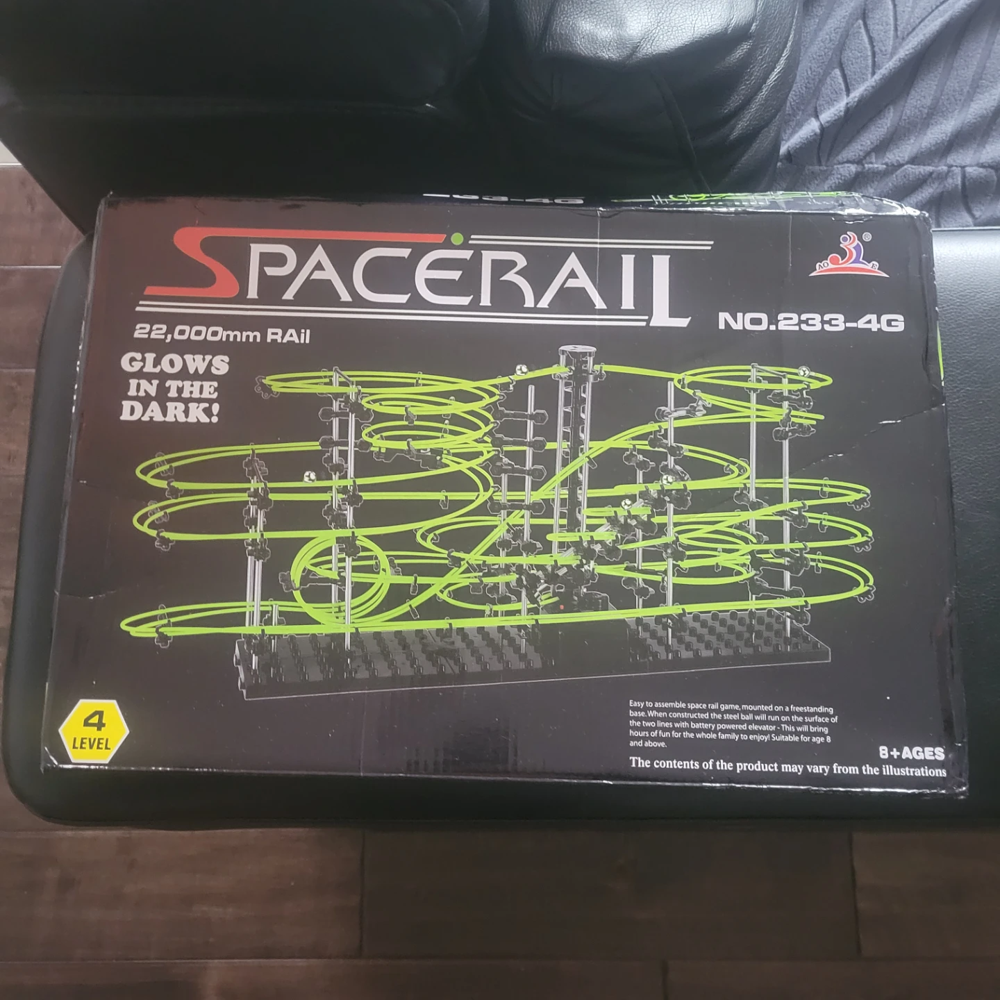 SpaceRail 22,000mm Rail Glows in the Dark Level 4 Game