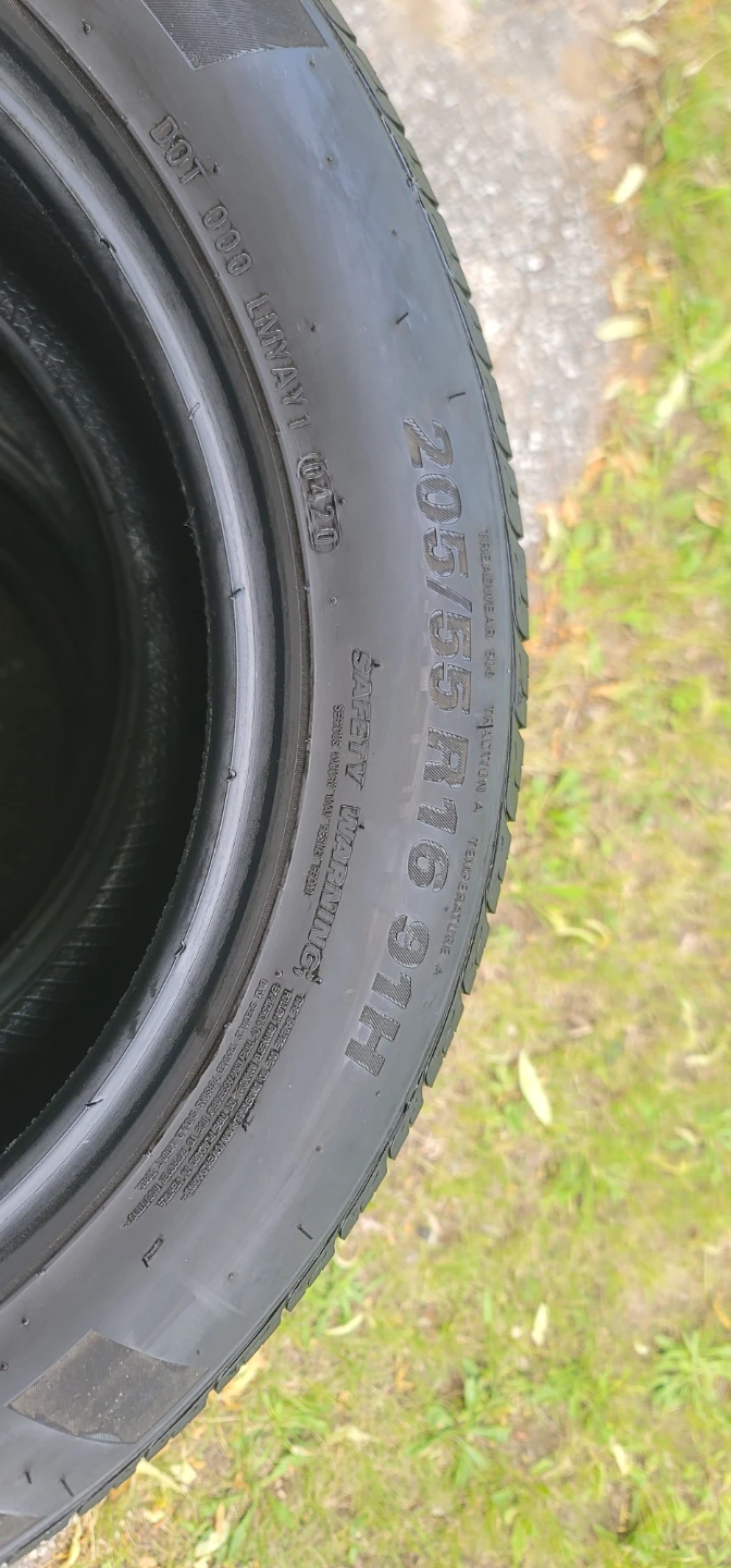 Kumho Solus 205/55R16 Tires - photo 5