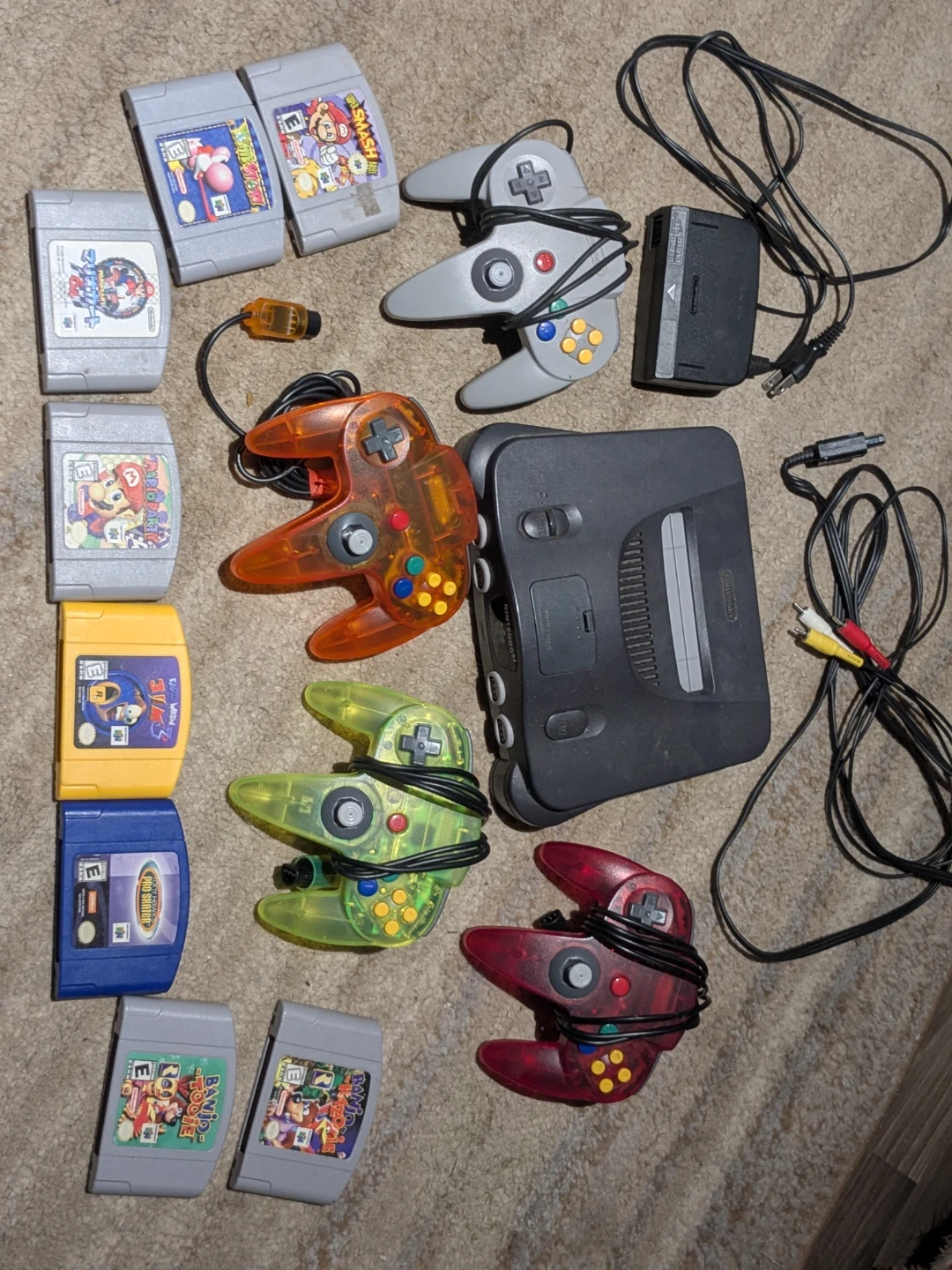 Nintendo N64 Console with 4 Controllers and Games