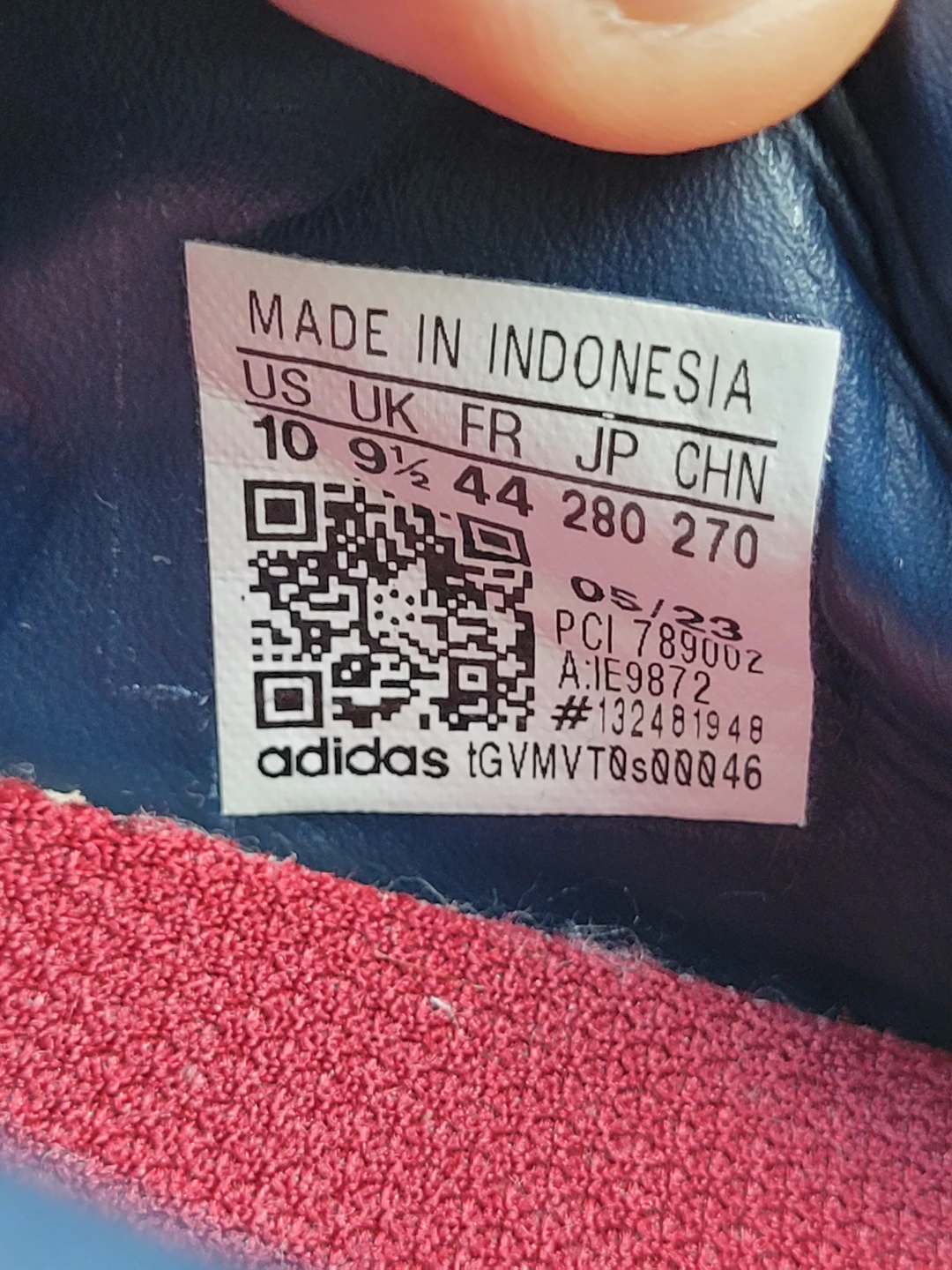 Adidas Superstar Shoes Burgundy White Size 10 - photo 4