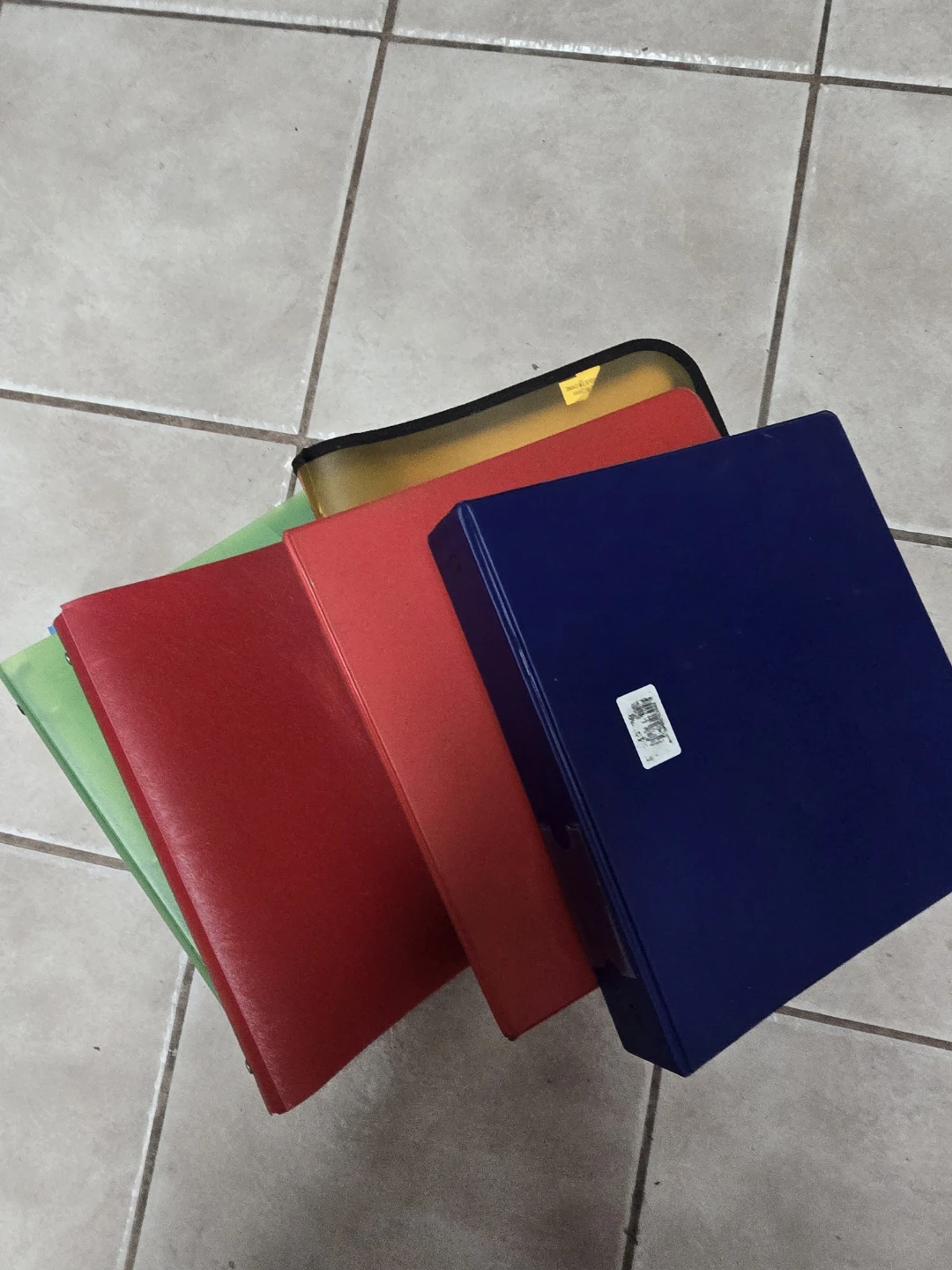 6 Assorted Folders