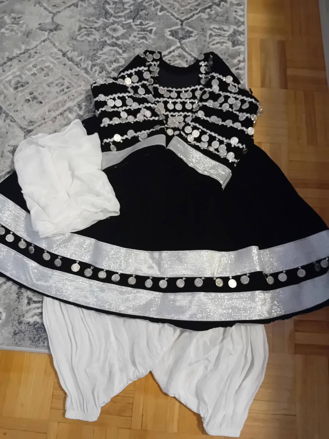 Black and Silver Embellished Traditional Outfit - photo 4