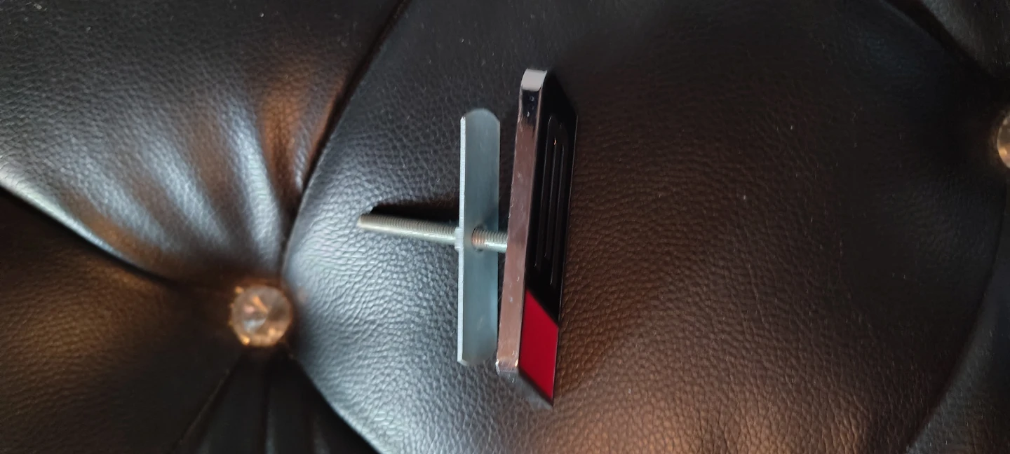 Challenger SRT 8 Car Emblems - photo 4