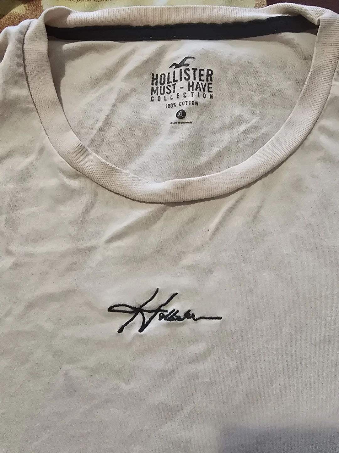 Hollister "Must-Have" Collection T-Shirt XL - photo 2