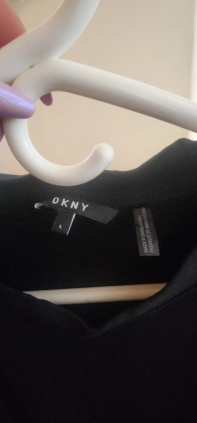 DKNY Black T-Shirt - photo 2