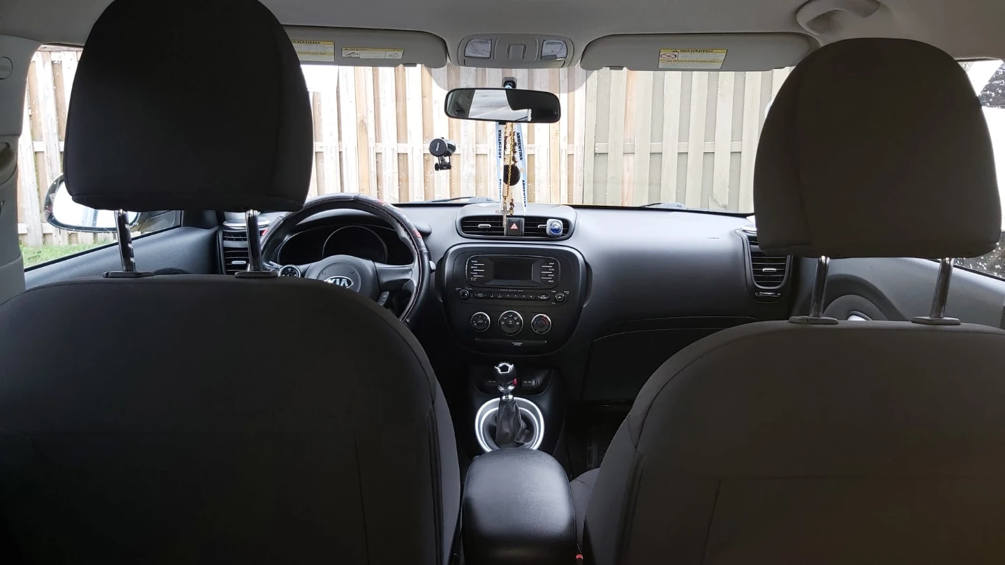 Yellow Kia Soul-2014 -Manual - photo 3