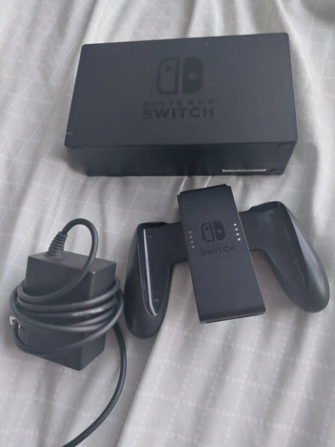 Nintendo Switch - photo 3