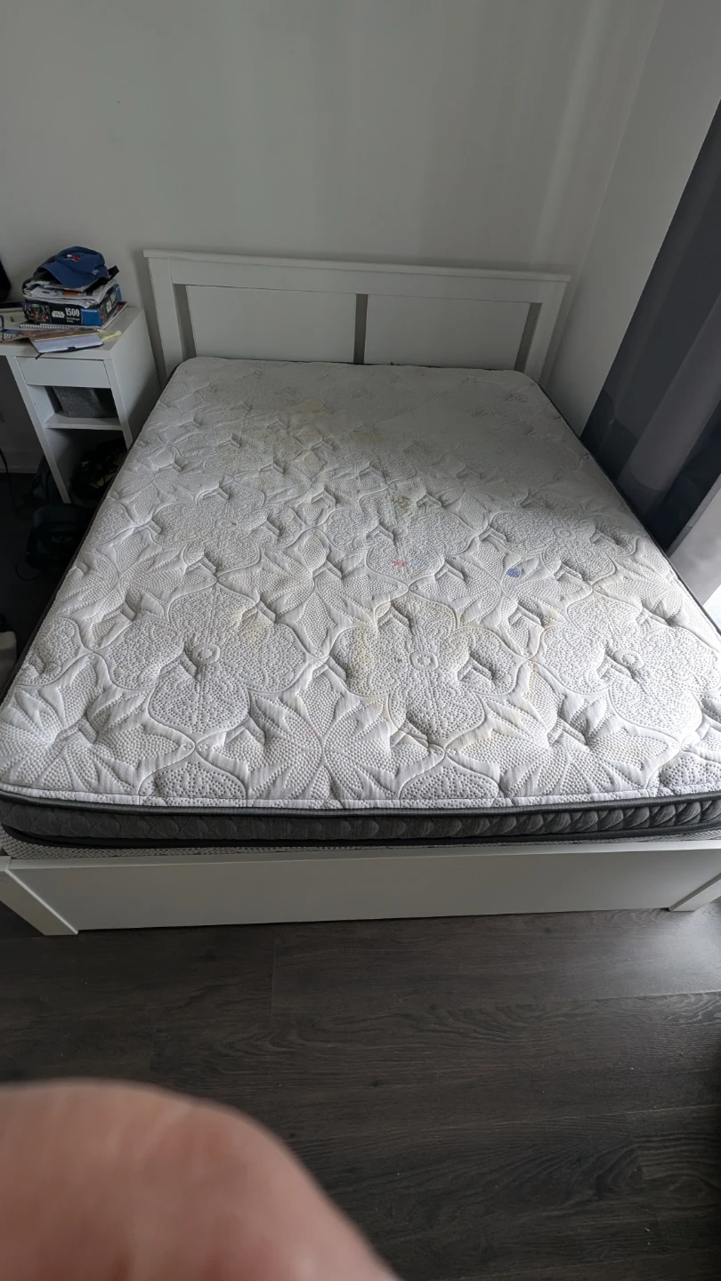 Queen Size Mattress – Clean & Comfortable - photo 2