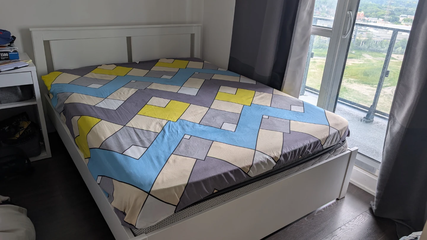Queen Size Mattress – Clean & Comfortable - photo 4