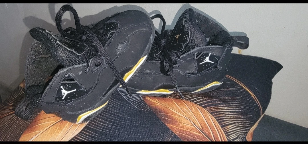 Air Jordan Toddler Shoes size 8c - photo 2