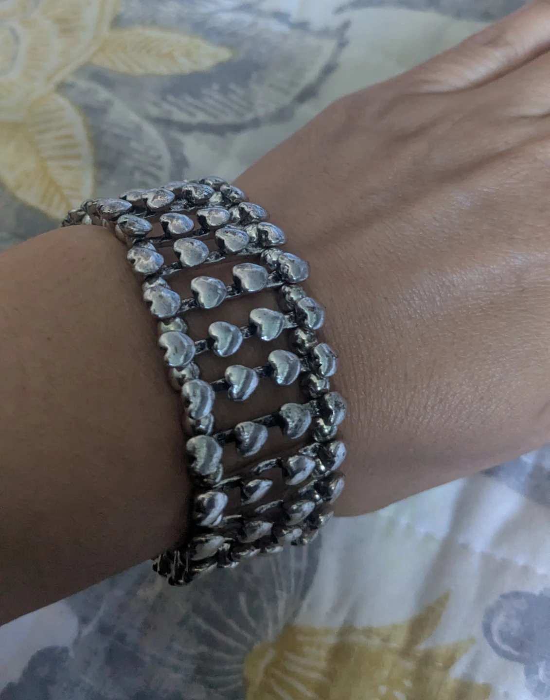 Silver-tone Heart Charm Bracelet - photo 2