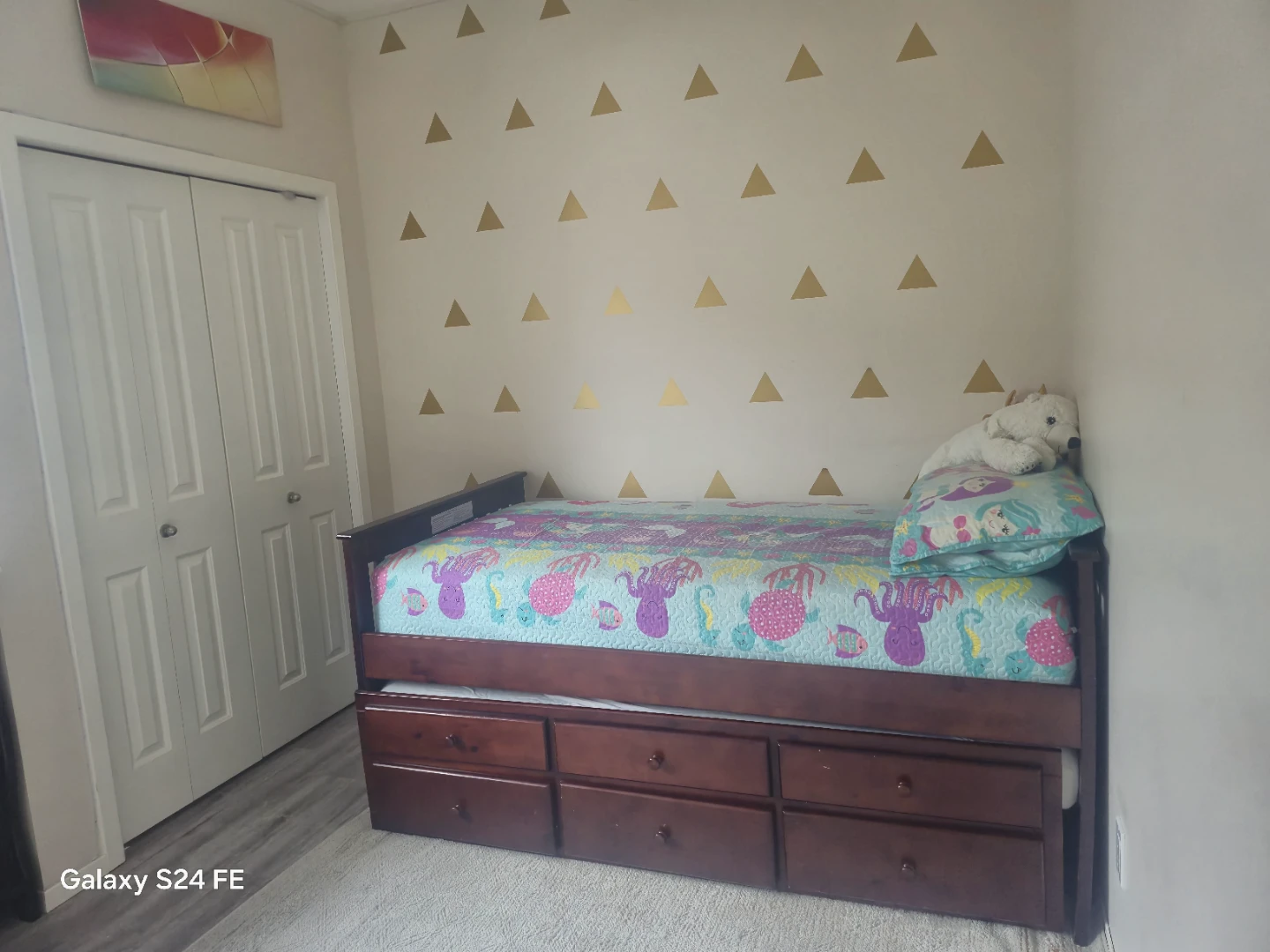 Kids Twin Daybed with Drawers