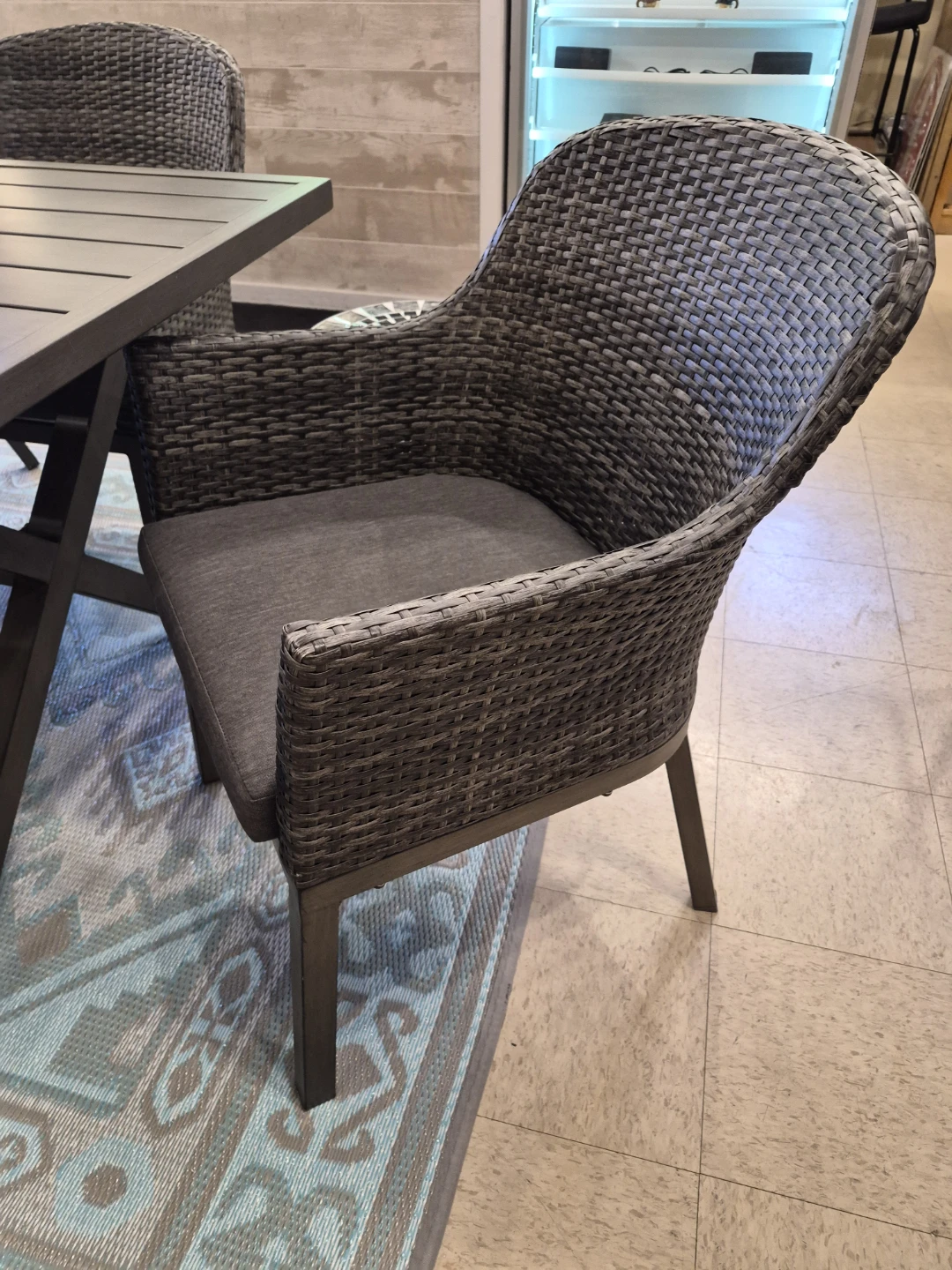New 6 piece Outdoor Dining Set Table, bench Chairs & Cushions - photo 3