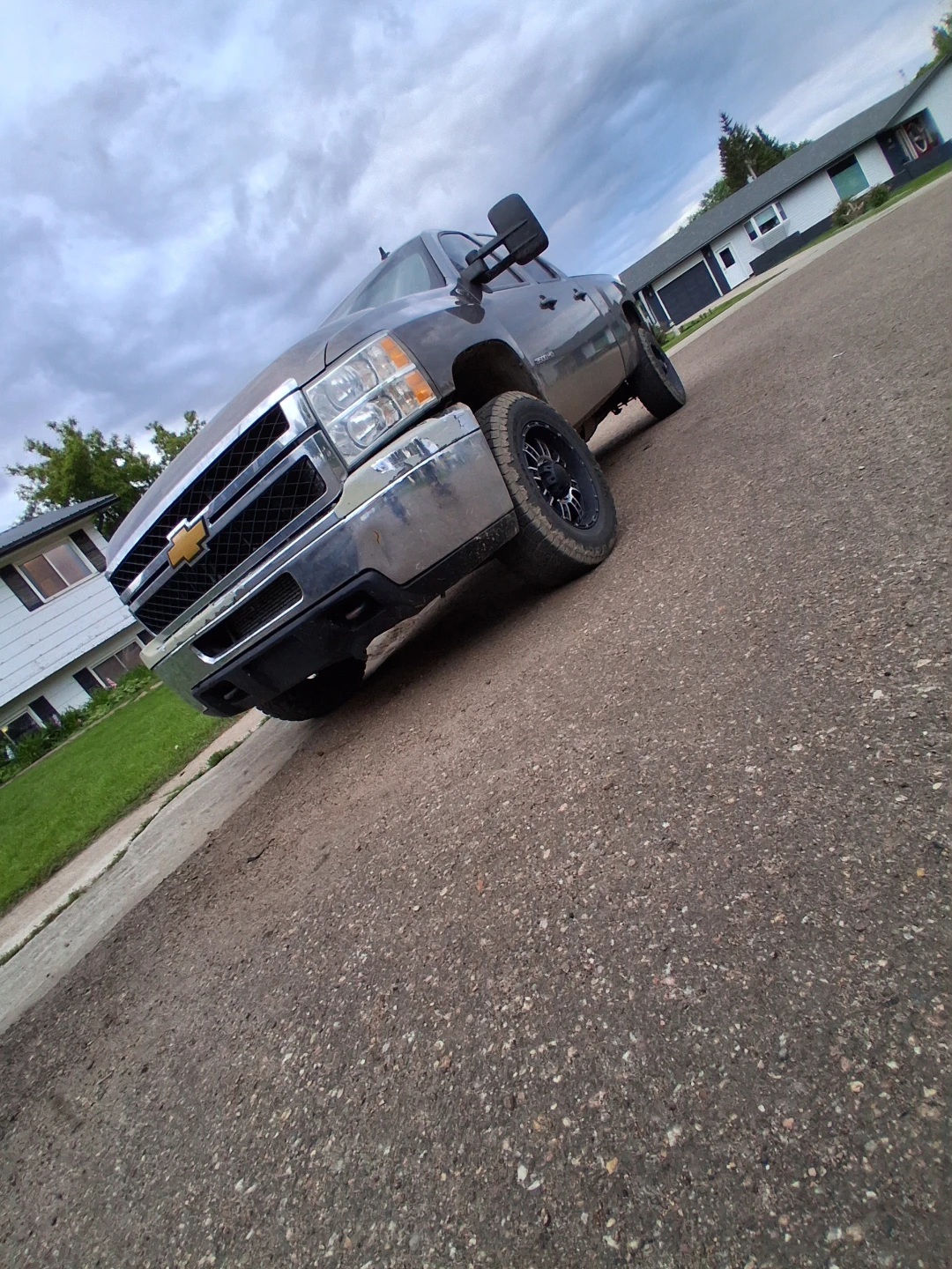 Chevrolet Silverado LT Pickup Truck - photo 3