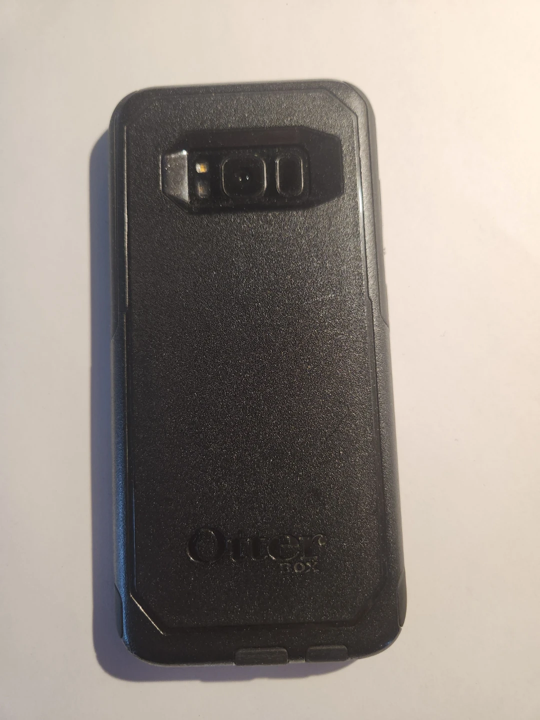 Samsung Galaxy s8 phone - photo 4