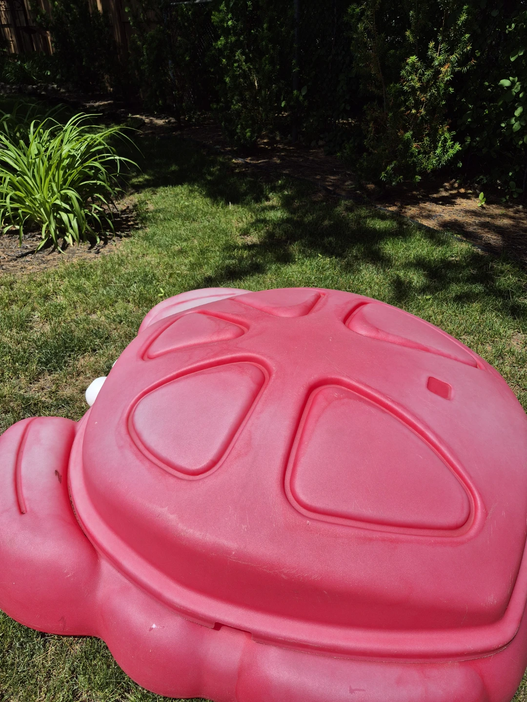Step2 Pink Crab Sandbox with Lid - photo 2