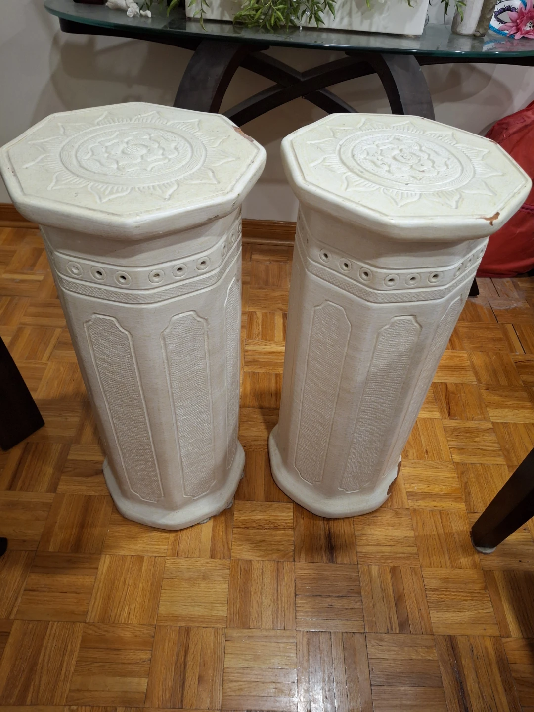 Pair of Decorative Pedestal Stands - photo 5