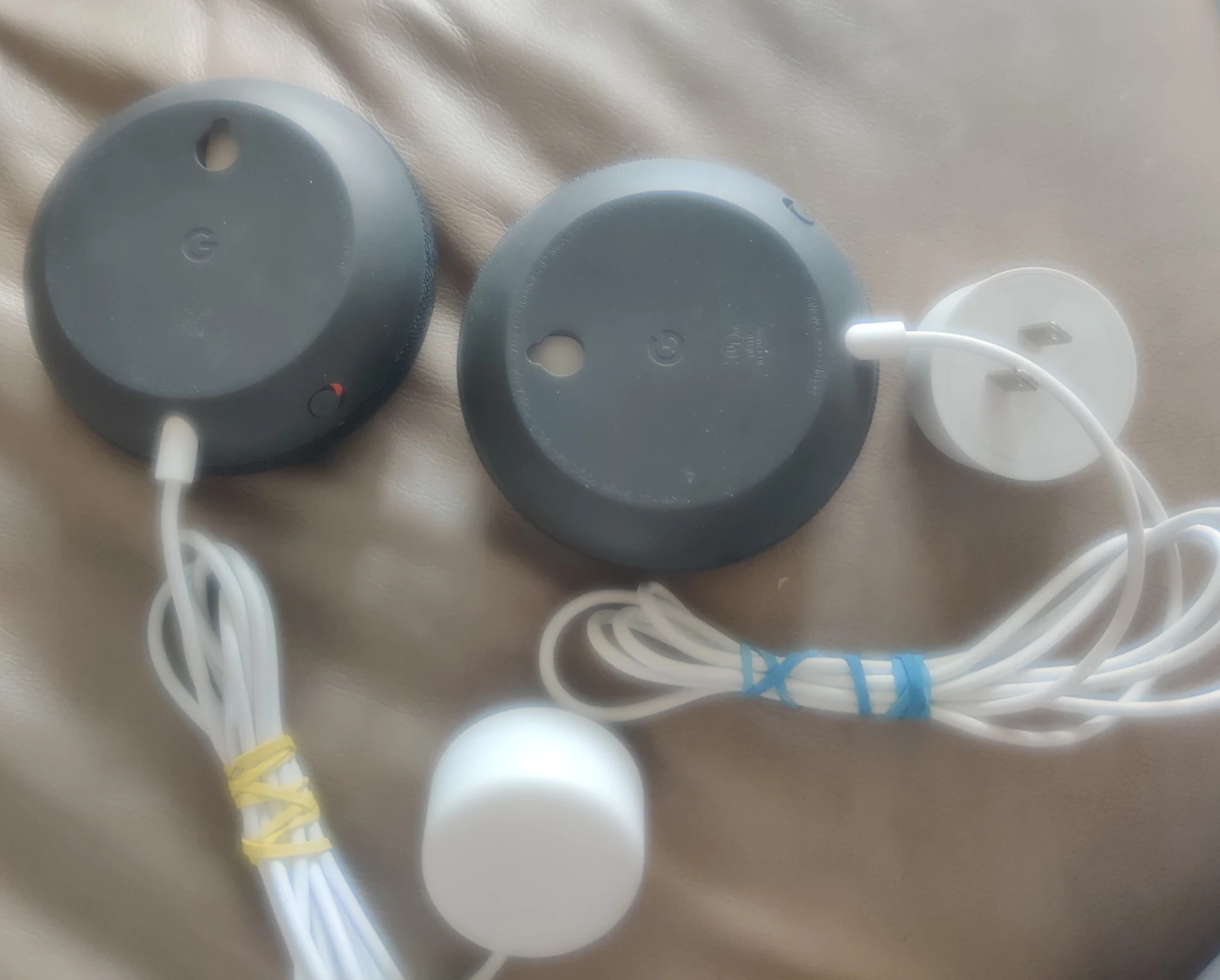 2x Google Nest Mini Smart Speakers - photo 2