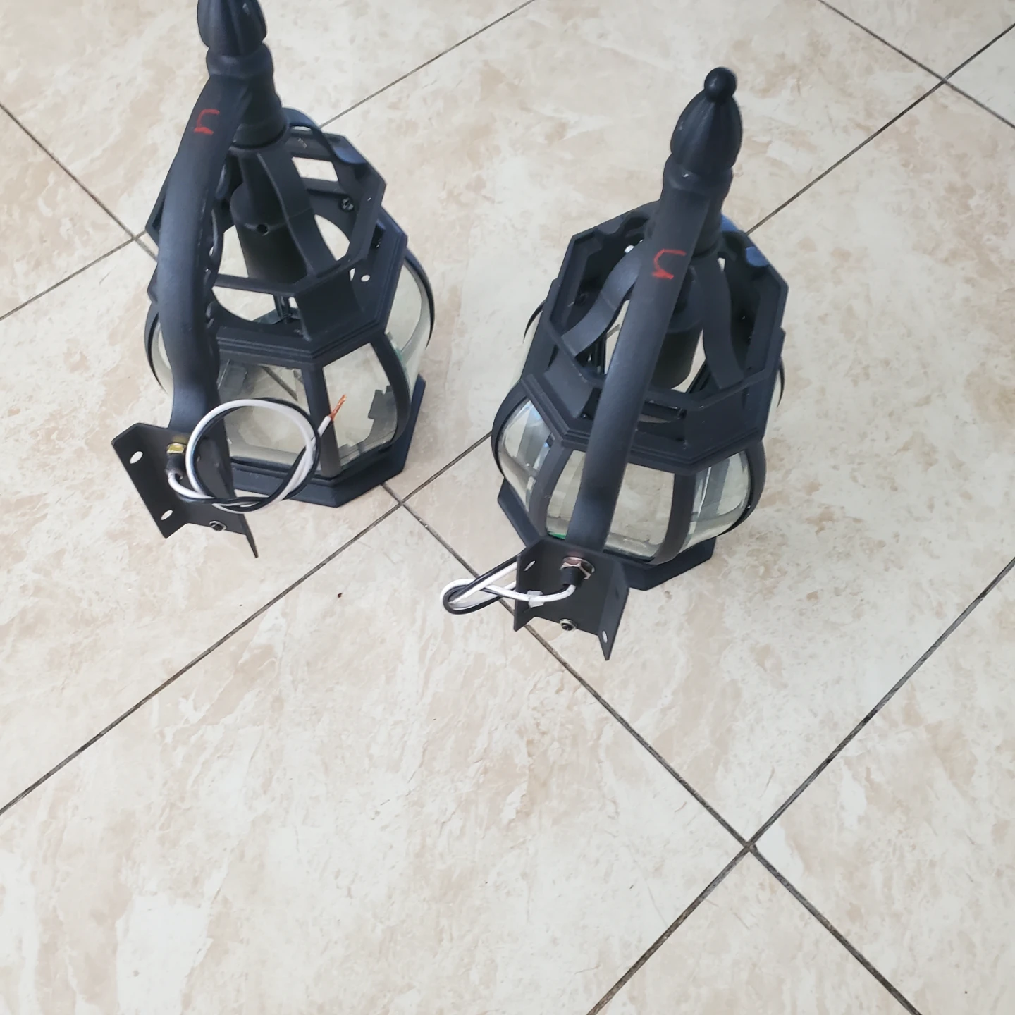 Pair of black outdoor wall lanterns - photo 3